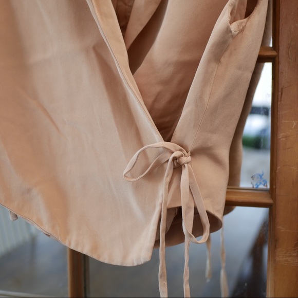 Silk Wrap Top Vest Camel Tan Collared Vintage YL by Yair Sleeveless V Neck M - Picture 5 of 8